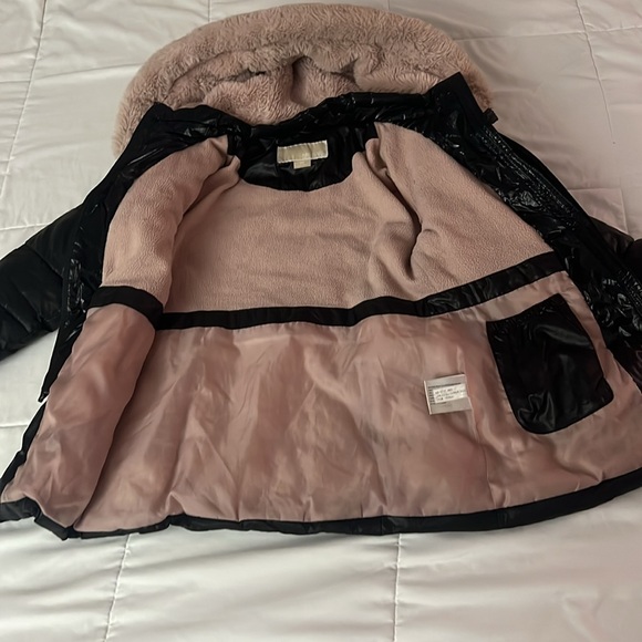 Michael Kors Size 5/6 black pink fur warm coat in good condition 🎀 - Picture 4 of 7